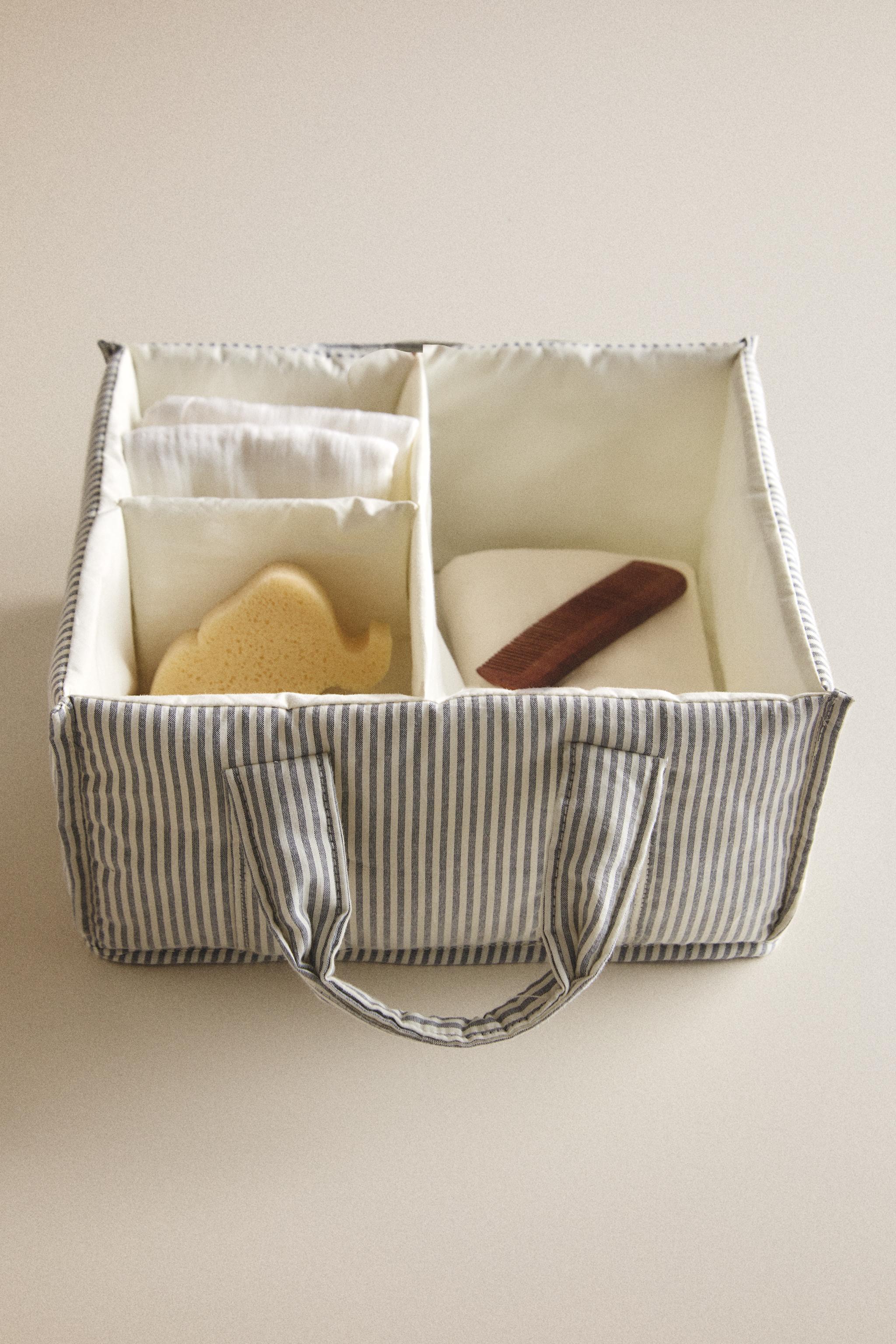 STRIPED BABY CLOTHES ORGANIZER WITH HANDLE